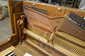 Übel & Lechleiter Klavier Restaurierung
