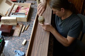 Bechstein Tastenklappe Palisander restaurieren